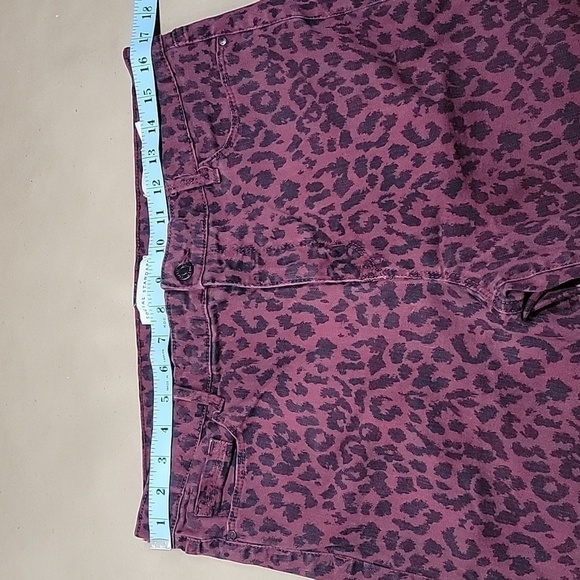 Social Standard by Sanctuary Ankle Skinny, Size 14, Burgundy & Black Leopard - Picture 10 of 14